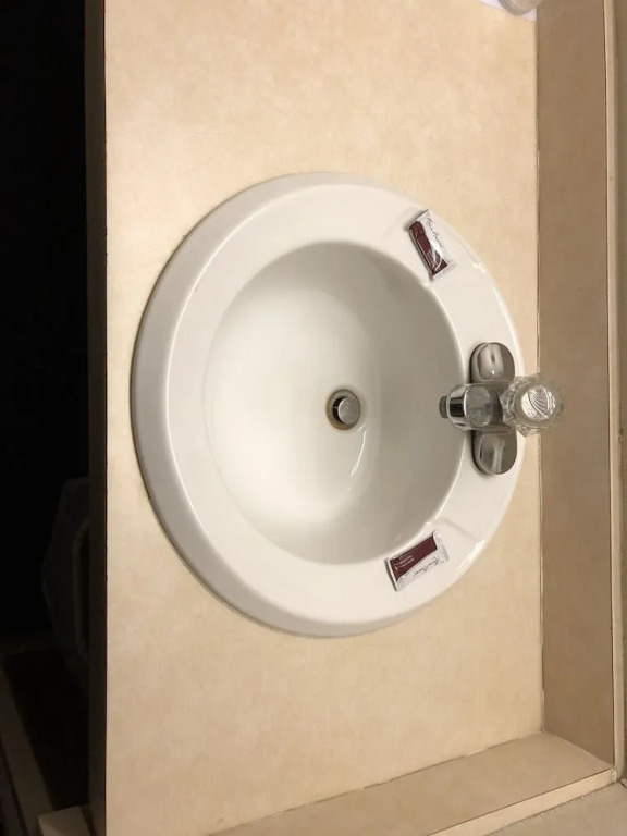 Denison Inn and Suites