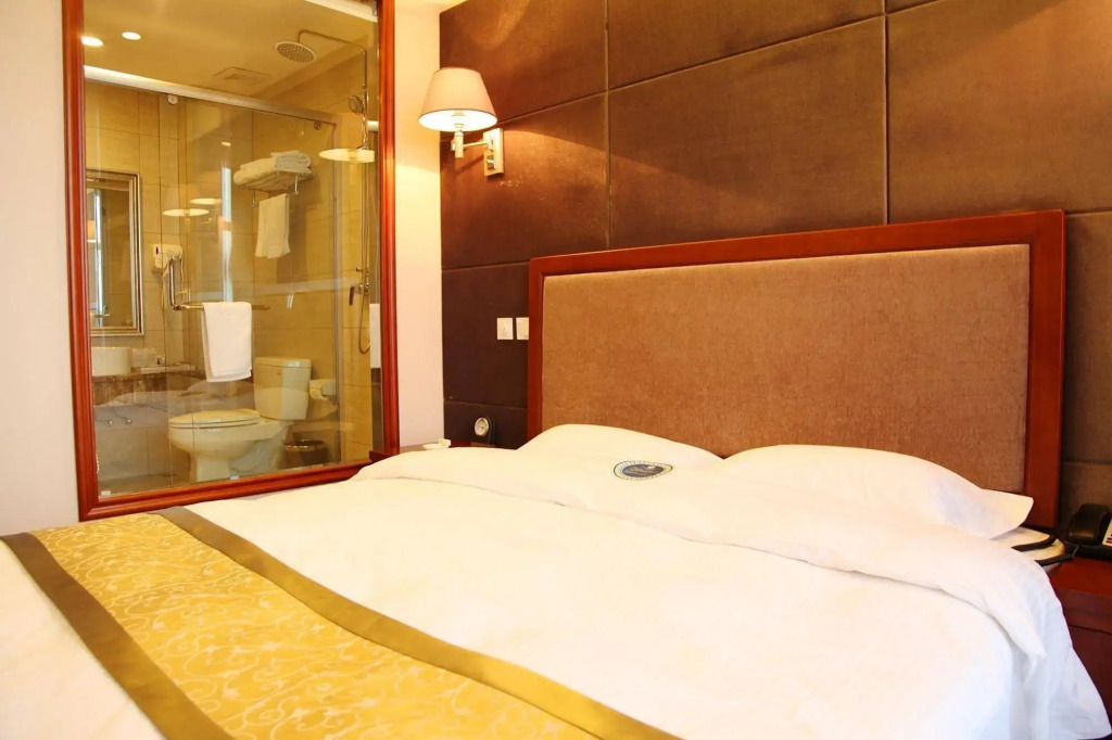 Haiyang Yujia Hotel