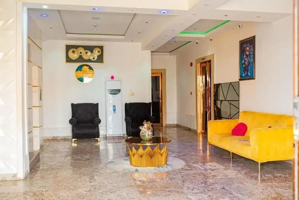 Chinbell Luxury Hotel & Suites
