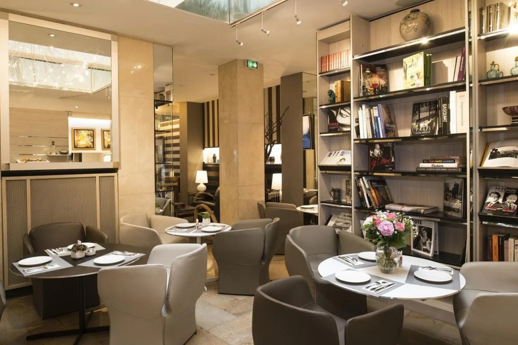 Hotel Cambon