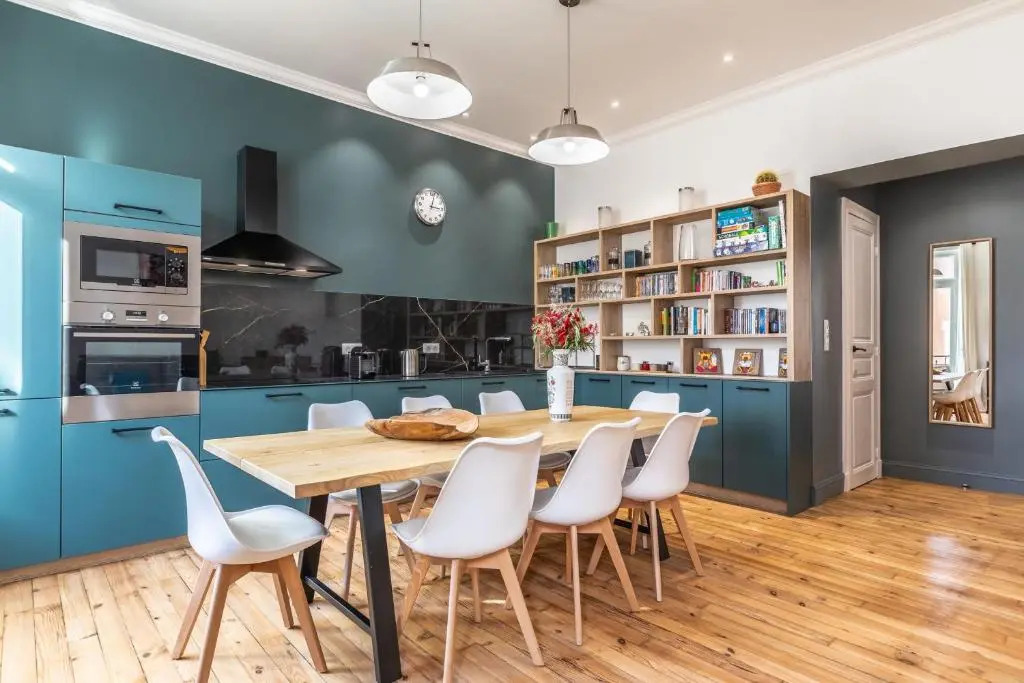 Haussman -Elegant 2 bedrooms flat in the heart of Biarritz- Parking