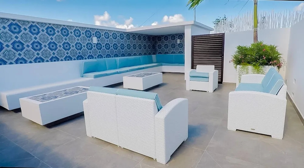 Private Roof w Plunge Pool, Brand New 2 Br Penthouse for 6 sleeps