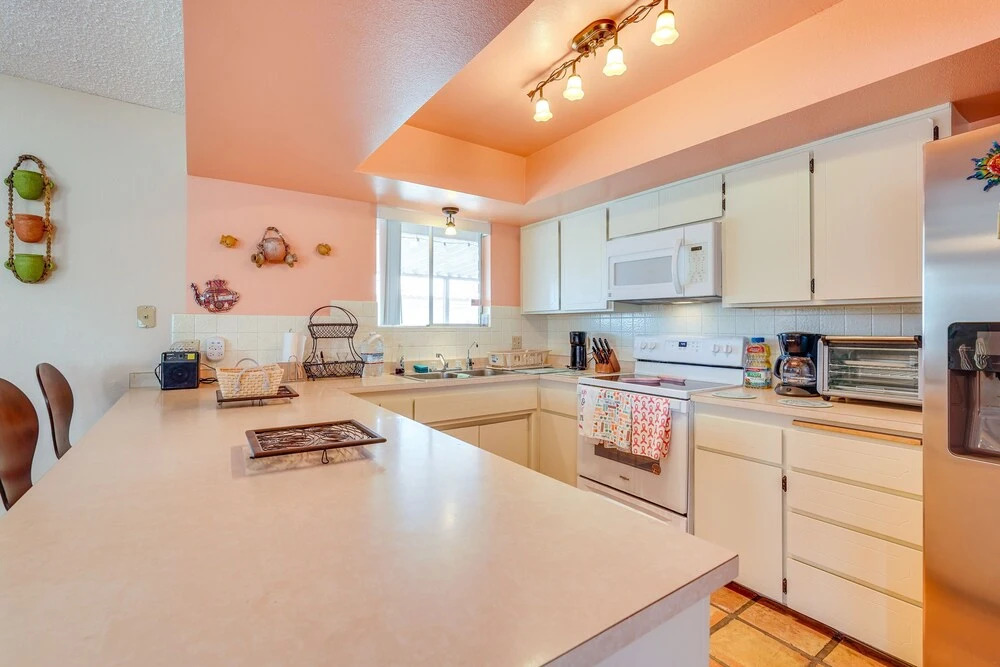 Home w/ Private Pool: 1 Mi to Lake Havasu