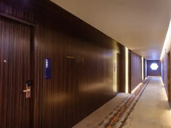 Kyriad Marvelous Hotel
