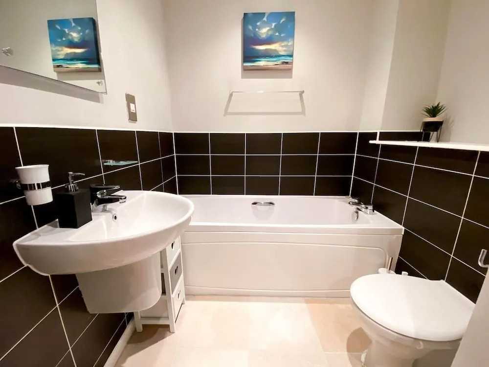 Kelvingrove Art Gallery Flat - Private Parking