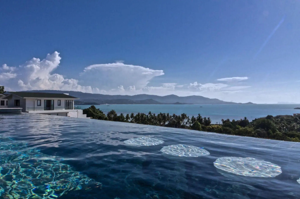 Red Sky Beach View Villa