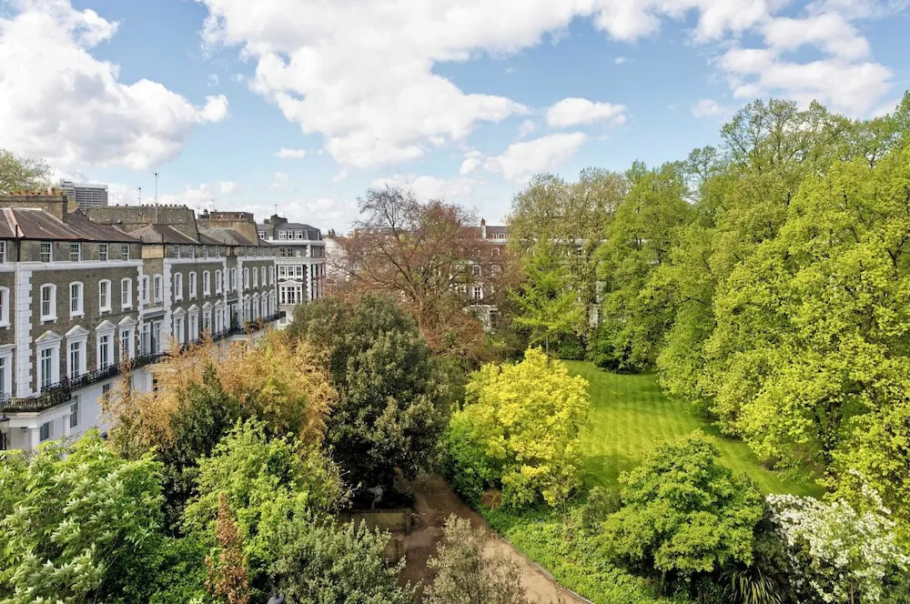 Beautiful & Spacious, 2 Bed in South Kensington