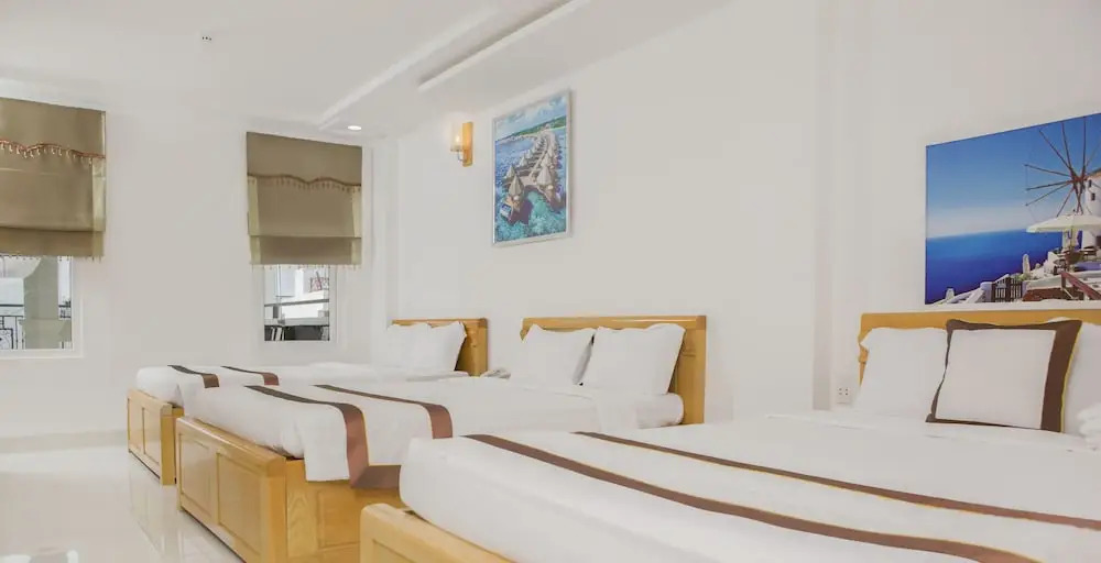 CAROLINE BEACH VUNG TAU