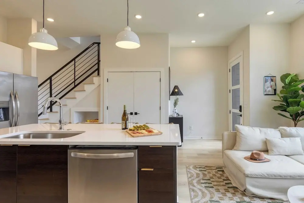 Lischey by Avantstay Modern 4bdr w/ Covered Patio Newly Built Nashville Home