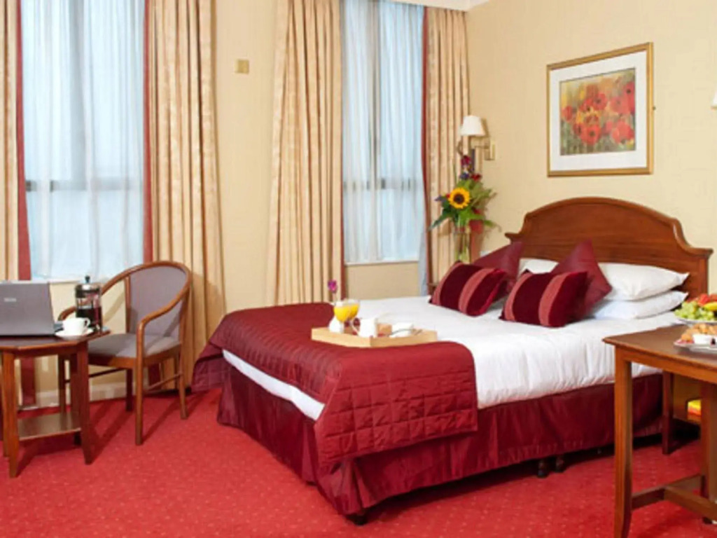 The Victoria Hotel