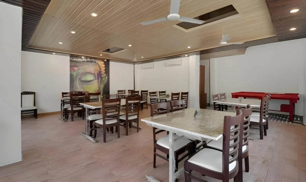 Hotel Neer Ambience