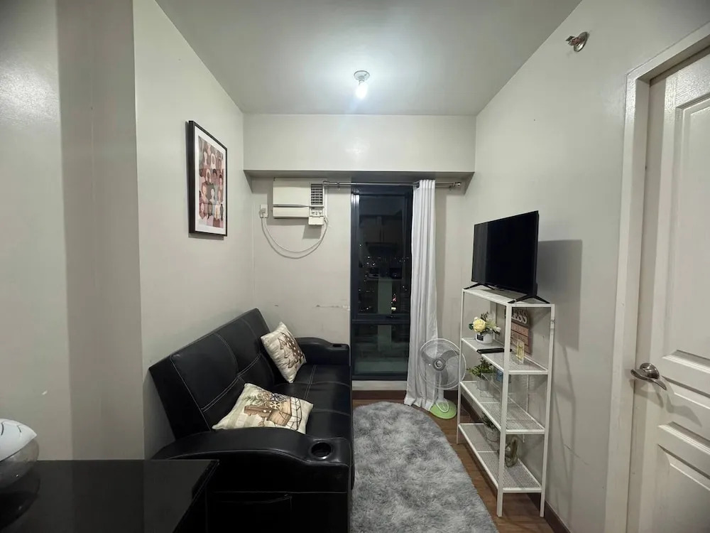 Flair Towers Condo near MRT Bonifacio and Shaw within Greenfields