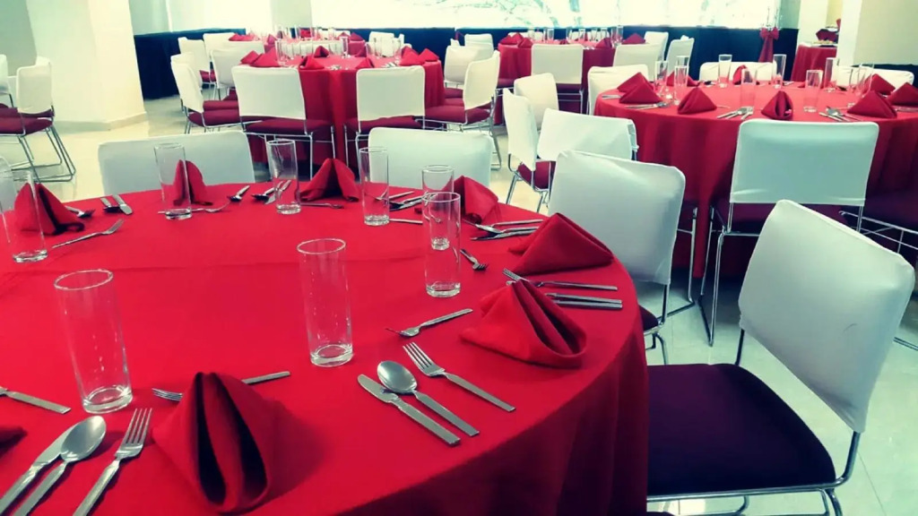 Hotel & Suites PF