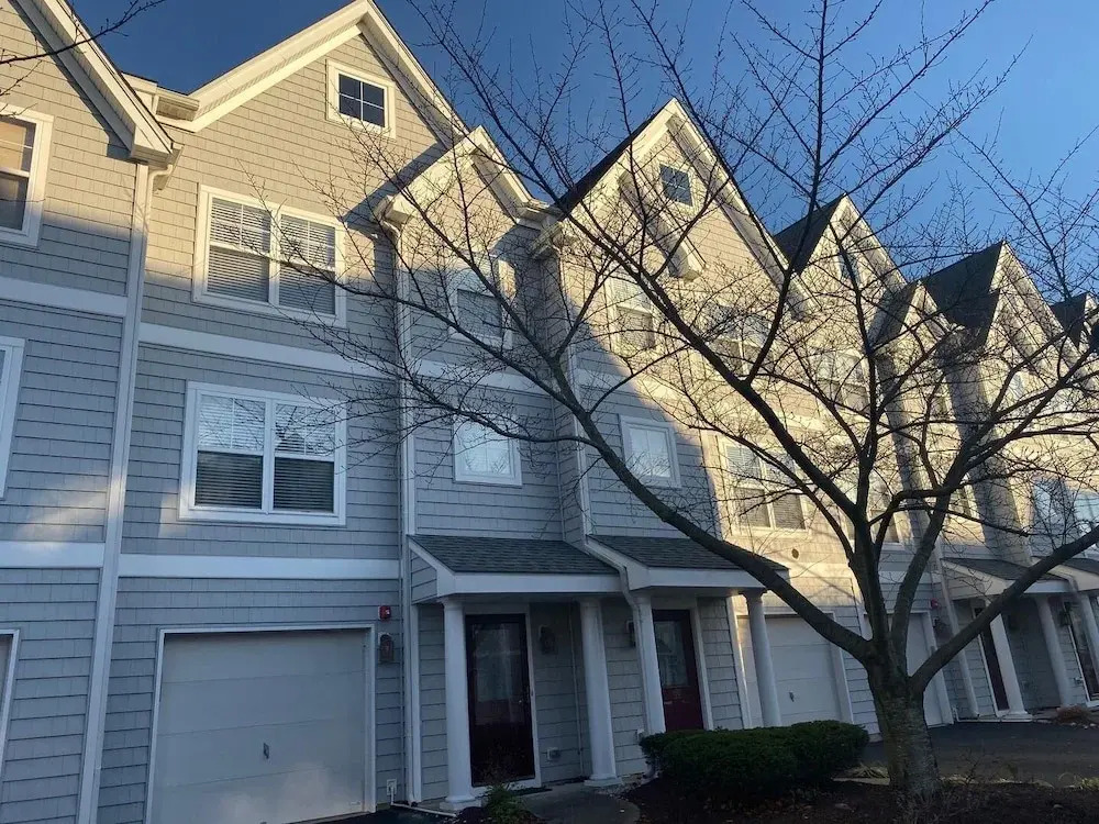 Canal Landing Court 36