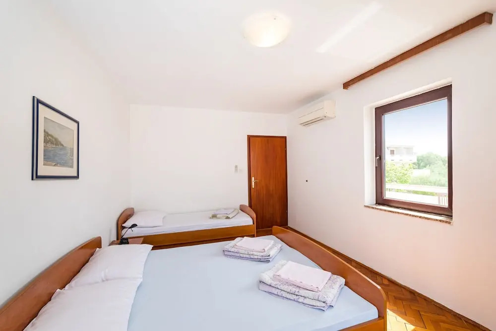 Apartment Ljubica With Nice Garden 3