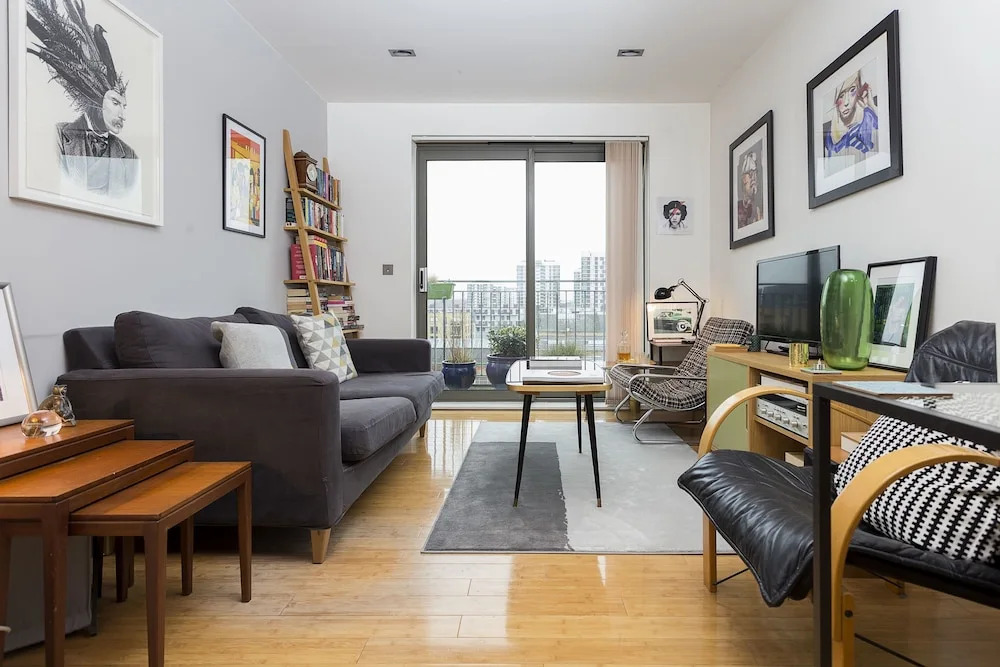 1 Bedroom East London Balcony Flat