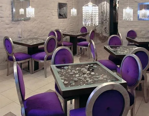 Vanilla Hotel