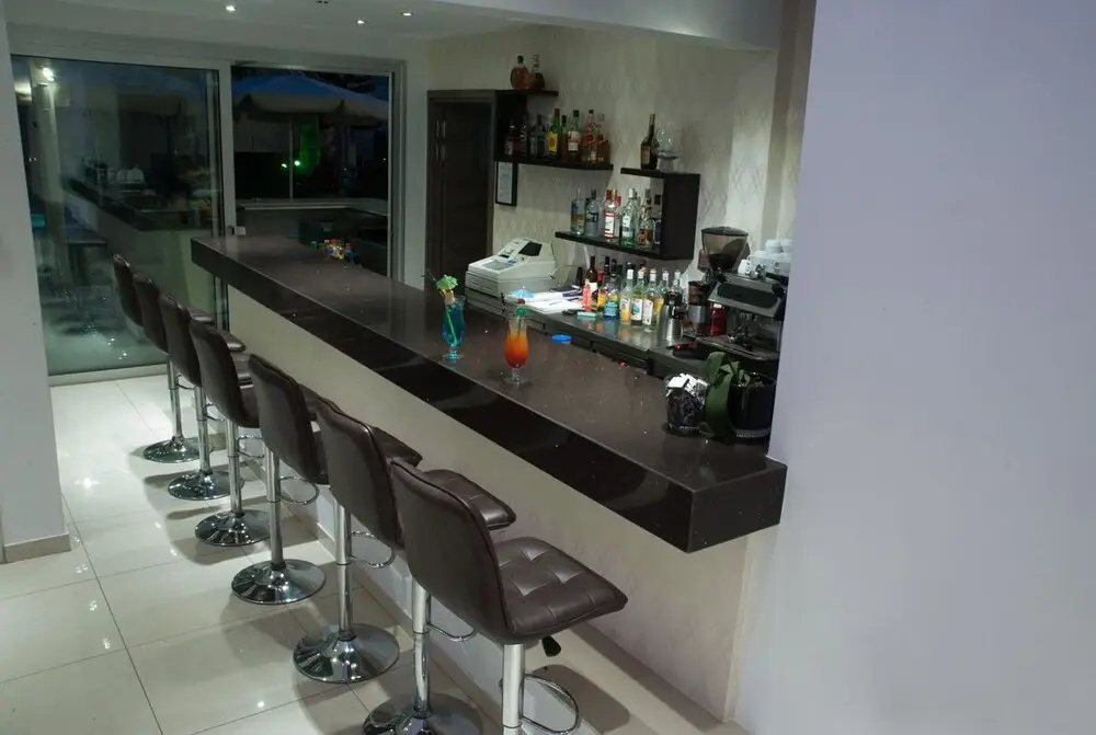 Frixos Suites Hotel Apts