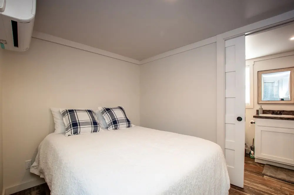 Sunset , River Rocks Landing With 3 Pools! 1 Bedroom Bungalow