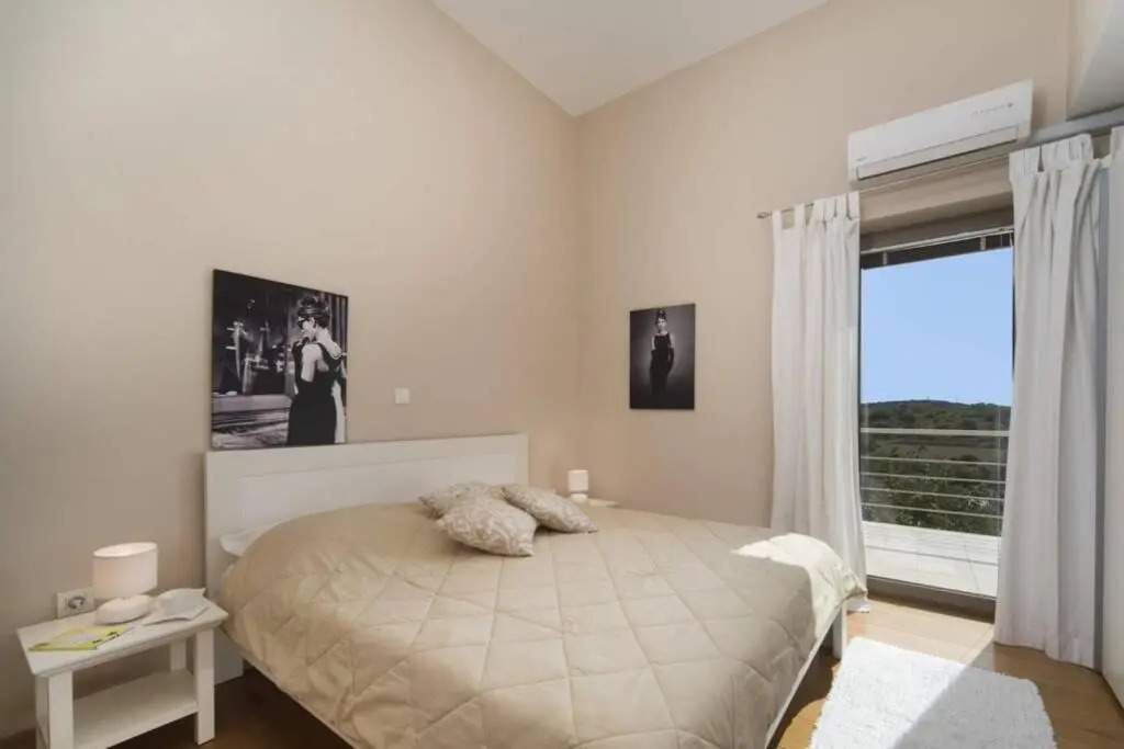 Sunny Summer House 4*