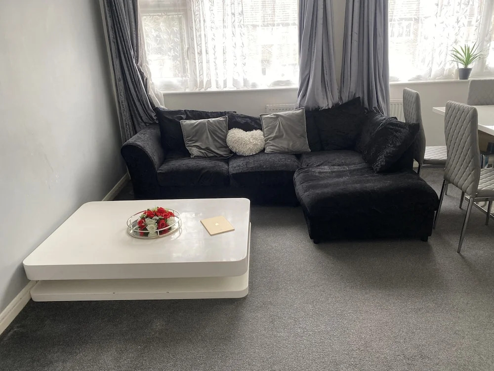 Gorgeous 2-bed Apt in Leafy Richmond!