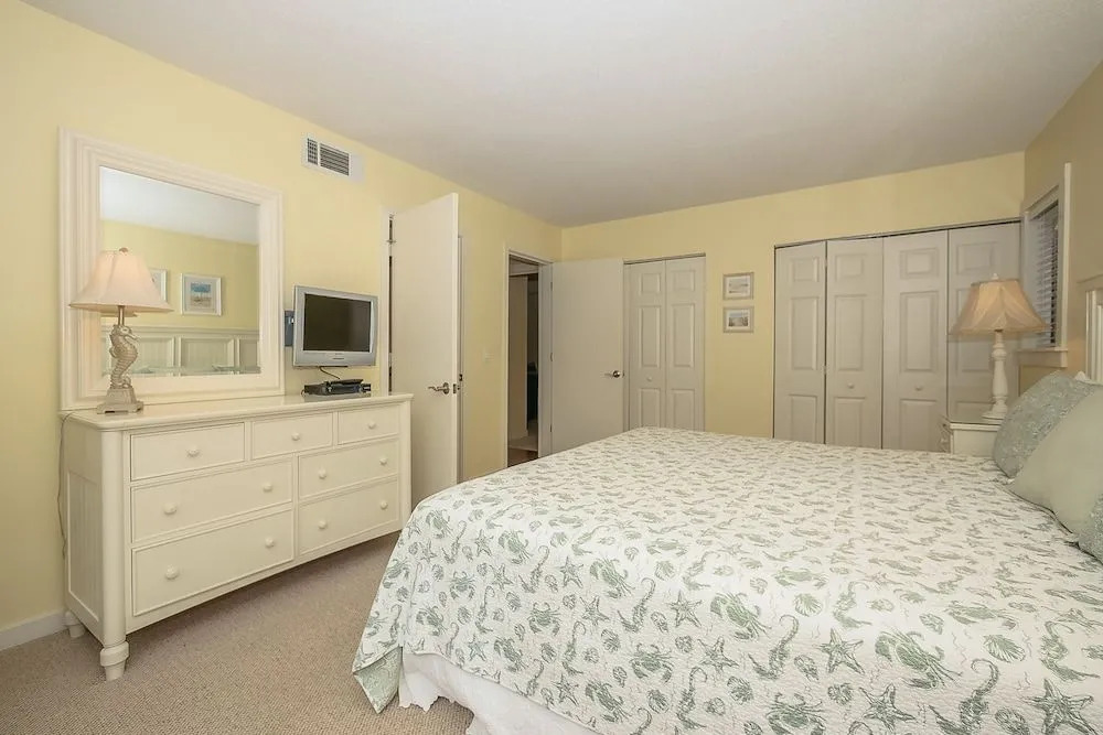 Racquet Club Villas 2327