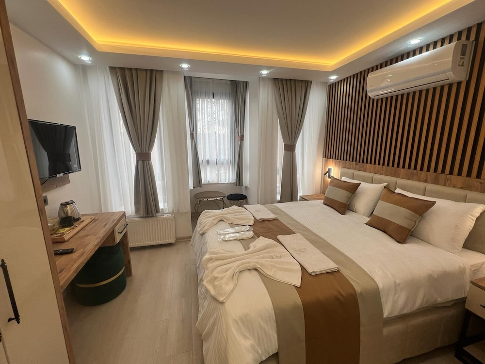 Ninova Boutique Hotel