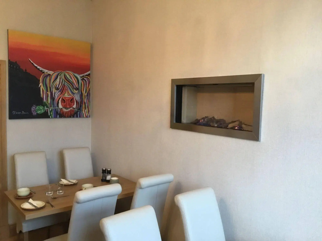 Lakeview Guest House