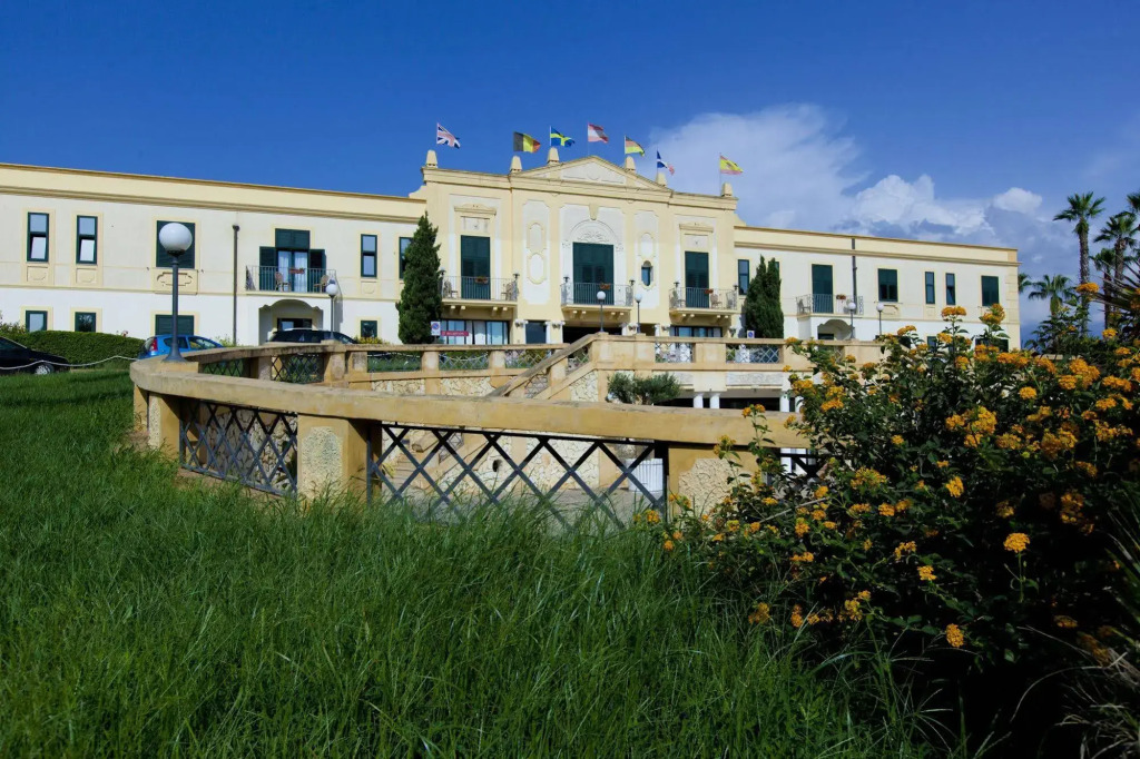 Delfino Beach - CDSHotels