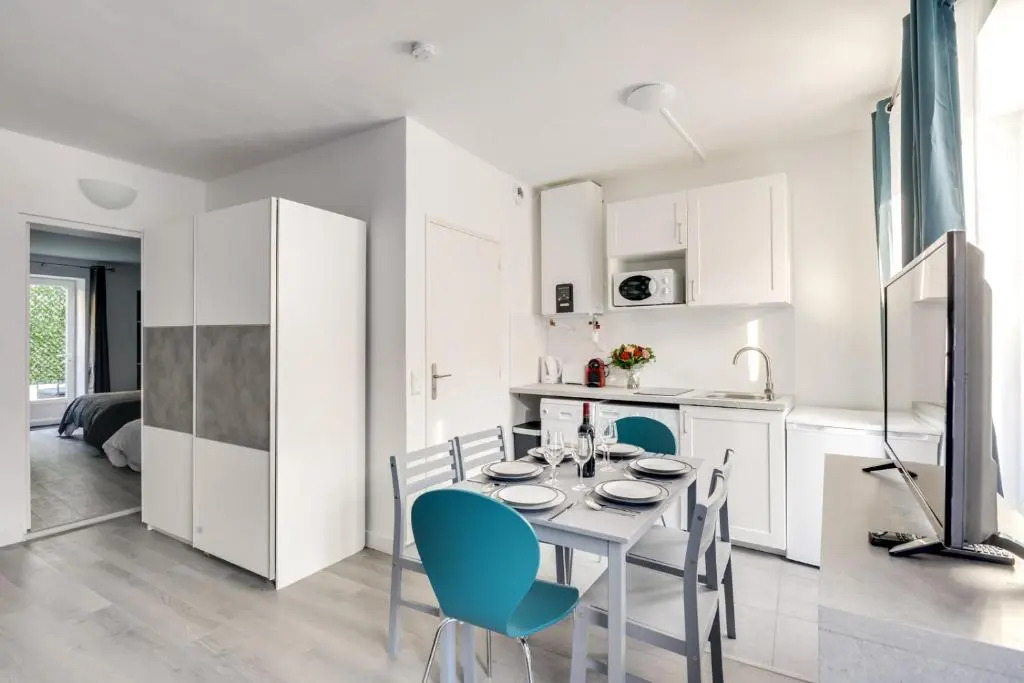 801-Suite Luxury, APT Terrace, Door of Paris- PRM