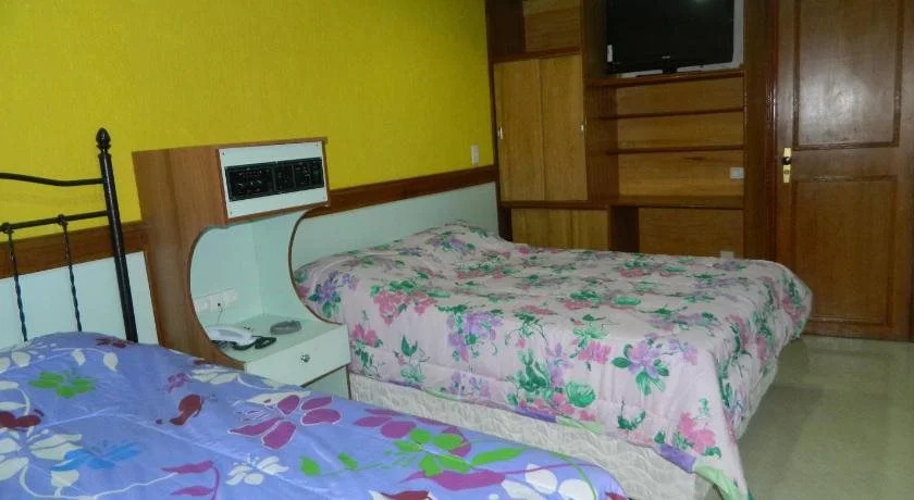 Midway Motel (Только для взрослых)