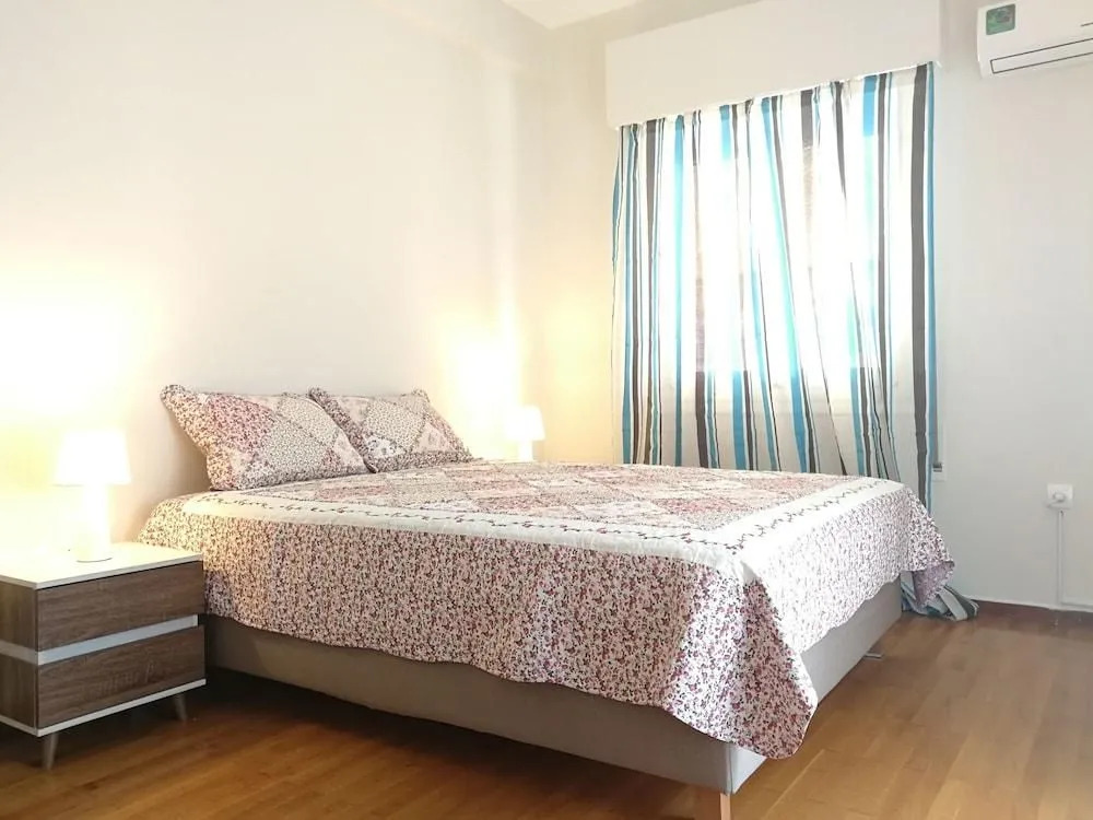 Pisces Athens City Center Modern Aptm