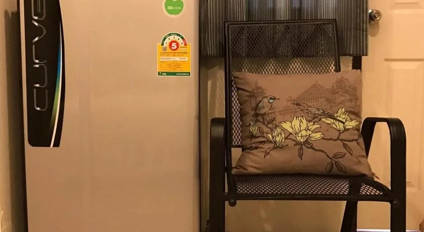 Charoenpong Apartment
