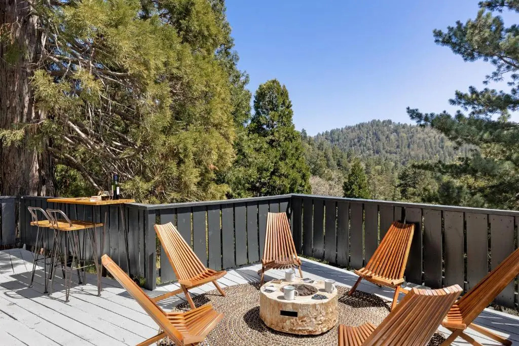 Hot Tub, Fire Pit, Deck Views, Near the Lake The Matterhorn Manor by Avantstay