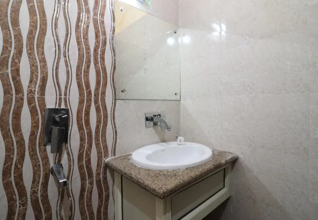 Hotel Siddhant By OYO Rooms