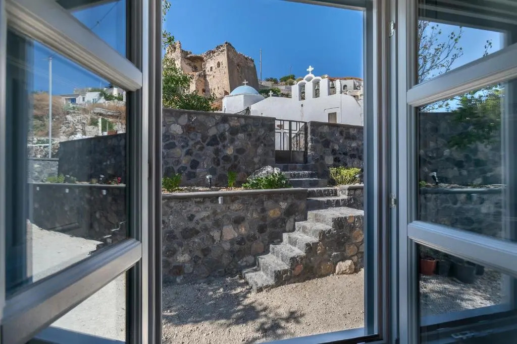 BlackStone Luxury Suites