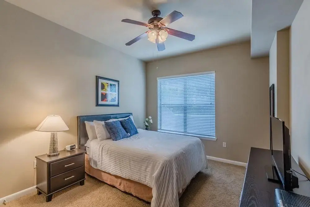 2BR Executive