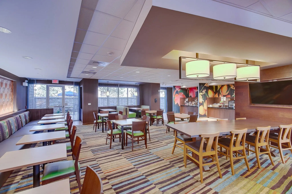 Fairfield Inn & Suites By Marriott Wichita East