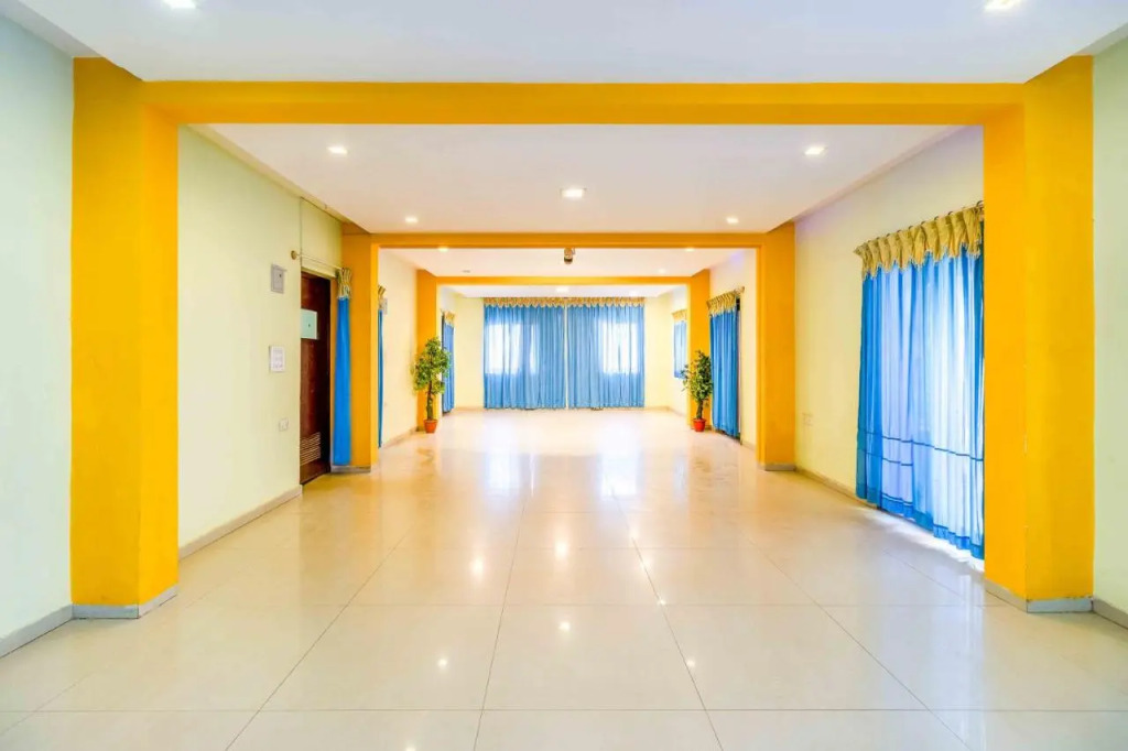 Octave Adya Hotel