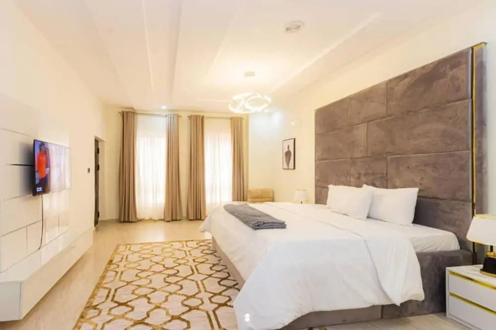 Furnished 4-bed House Lekki Phase 1 Lagos
