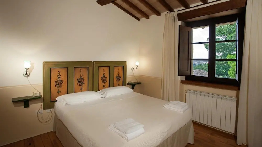 IL BORGO 16, Emma Villas