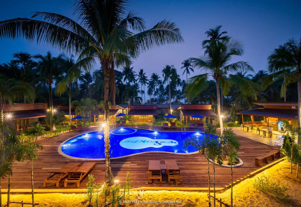 Seafar Resort