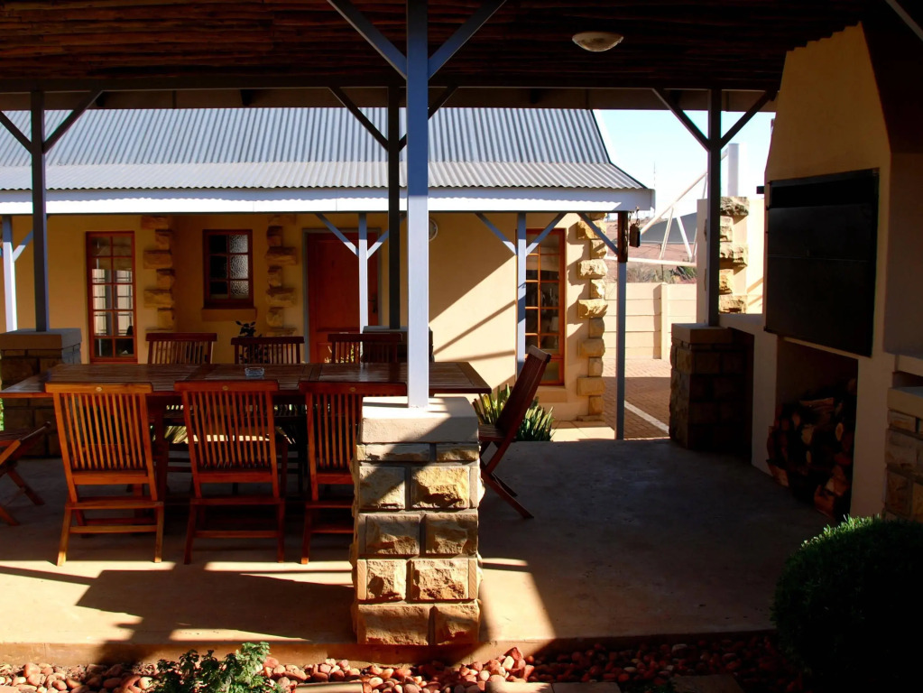 Sandstone Chameleon Guest House