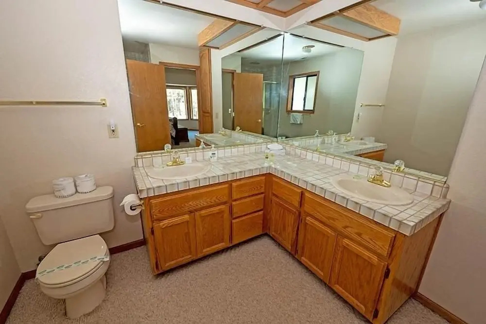 2293 Marshall Trail 4 Bedroom Home by RedAwning