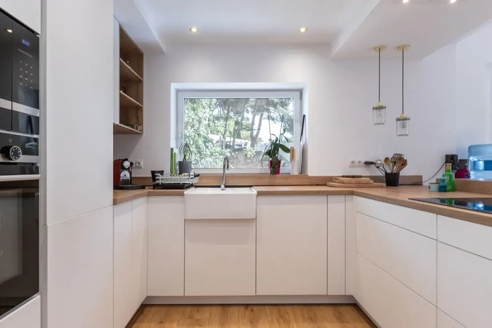 Axarqu a in Malaga With 2 Bedrooms and 1 Bathrooms