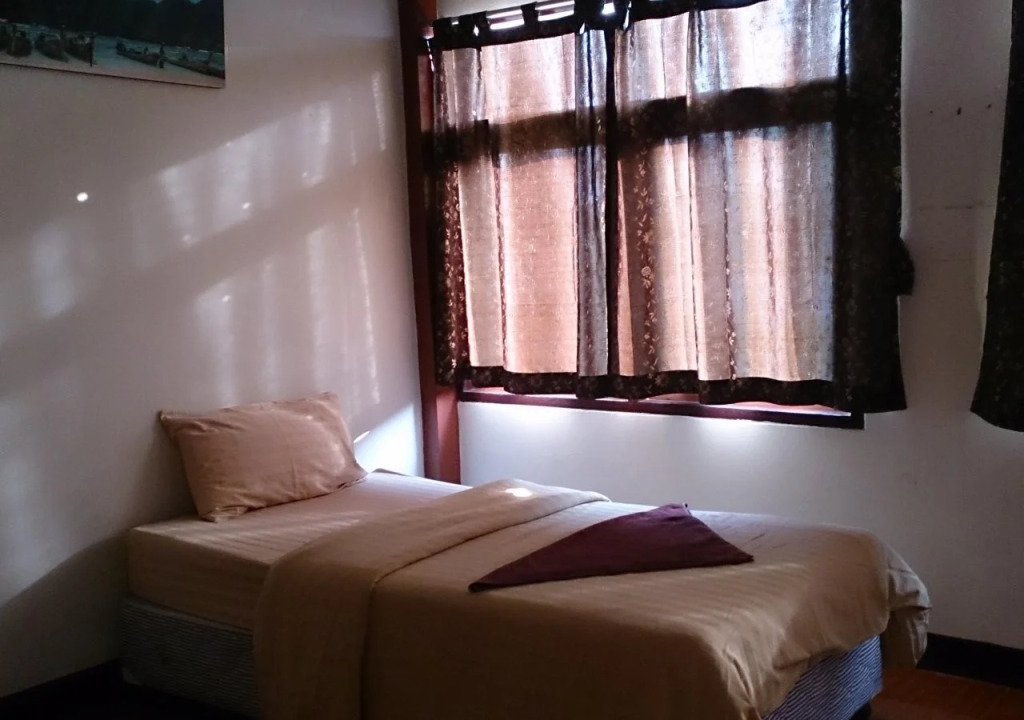 Queen Suriya's Hostel