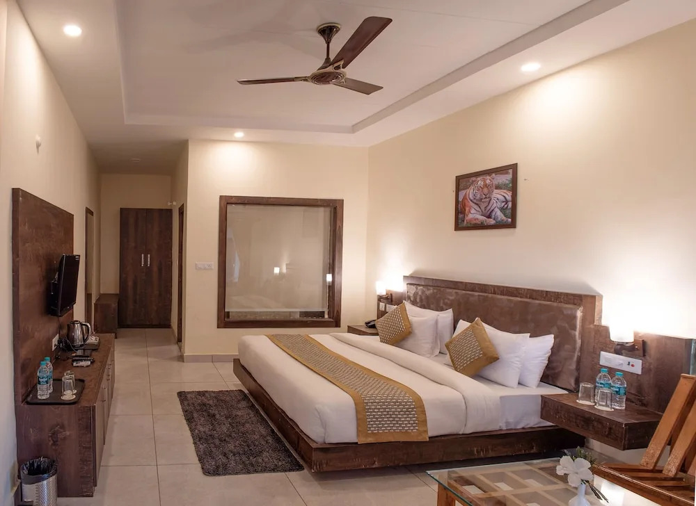 VOW HOTELS AND RESORTS