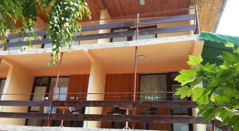 Family Hotel Yulian