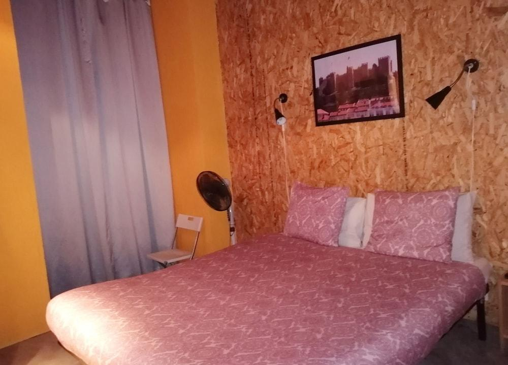 Sky Beds Lisbon Hostel