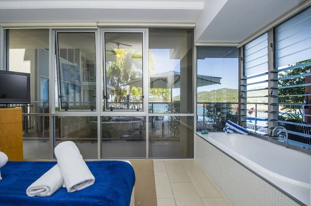 1 Bright Point Apartment 2104